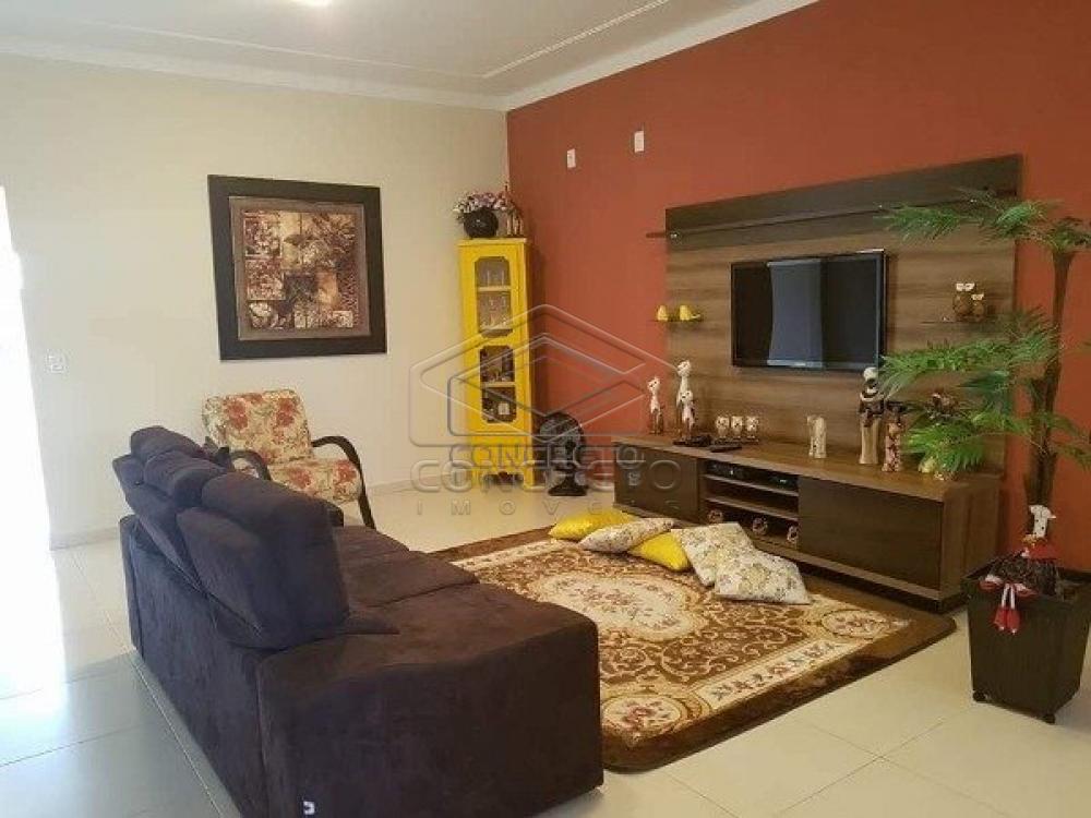 Comprar Casa / Padrão em Lençóis Paulista R$ 400.000,00 - Foto 1