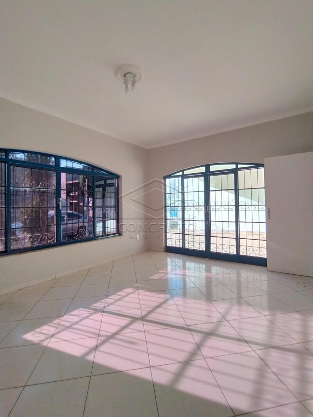 Alugar Casa / Padrão em Bauru R$ 1.700,00 - Foto 2