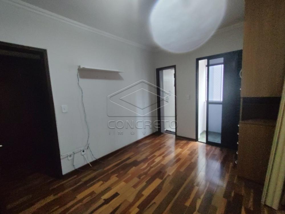 Alugar Apartamento / Padrão em Botucatu R$ 1.900,00 - Foto 11
