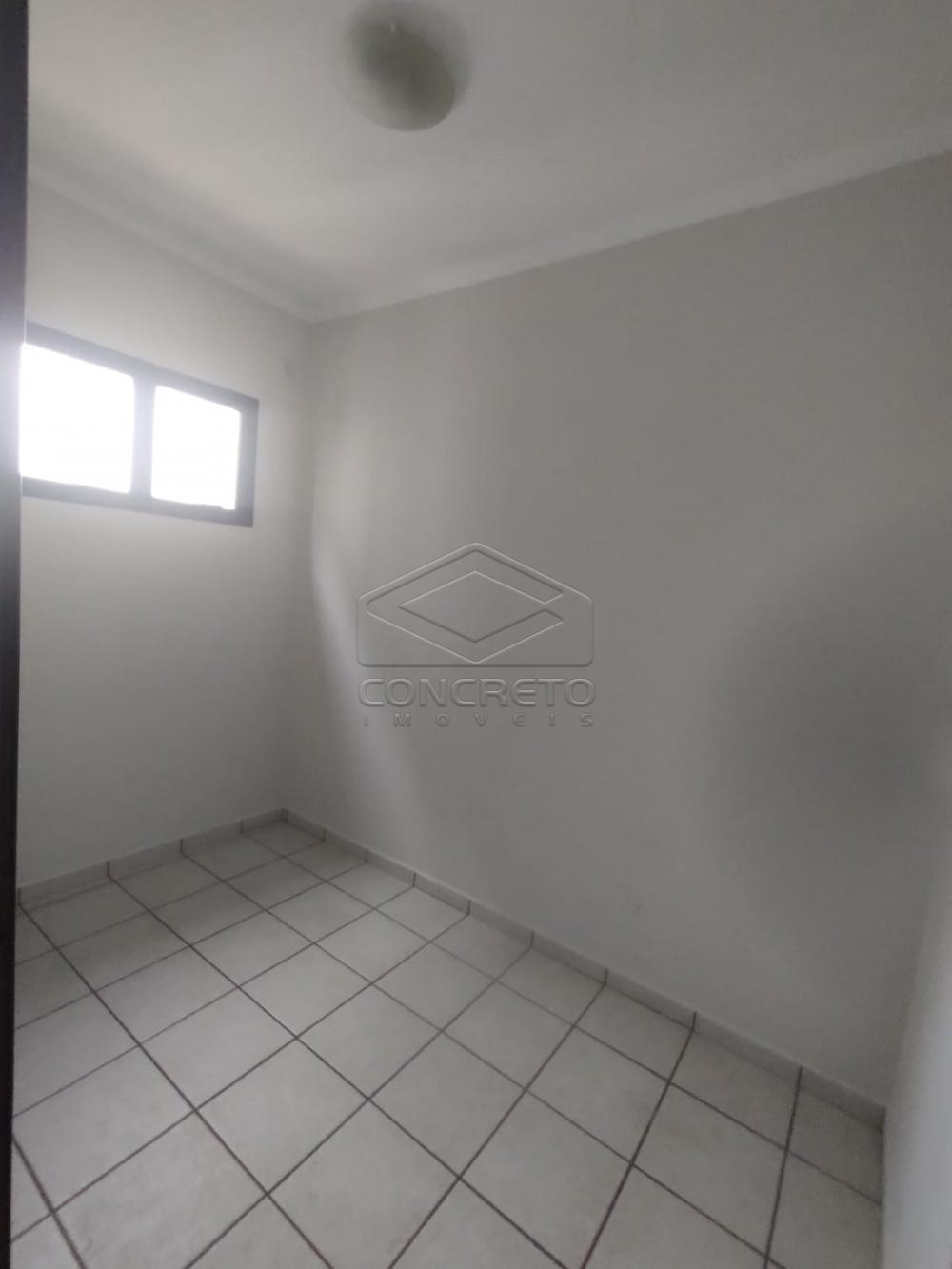 Alugar Apartamento / Padrão em Botucatu R$ 1.900,00 - Foto 16