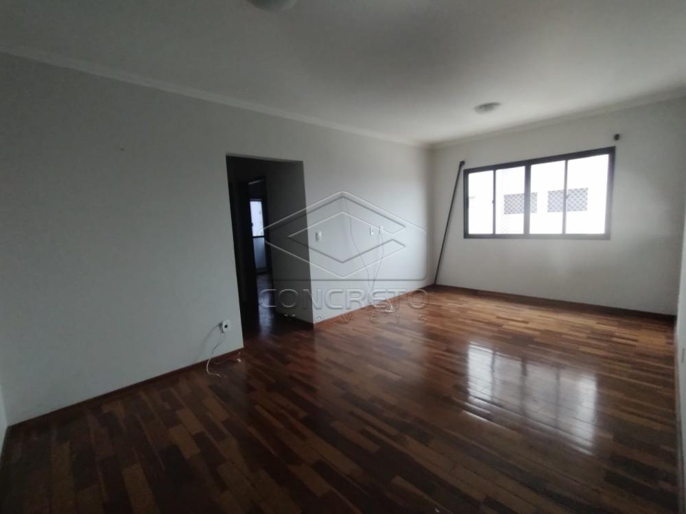 Alugar Apartamento / Padrão em Botucatu R$ 1.900,00 - Foto 17
