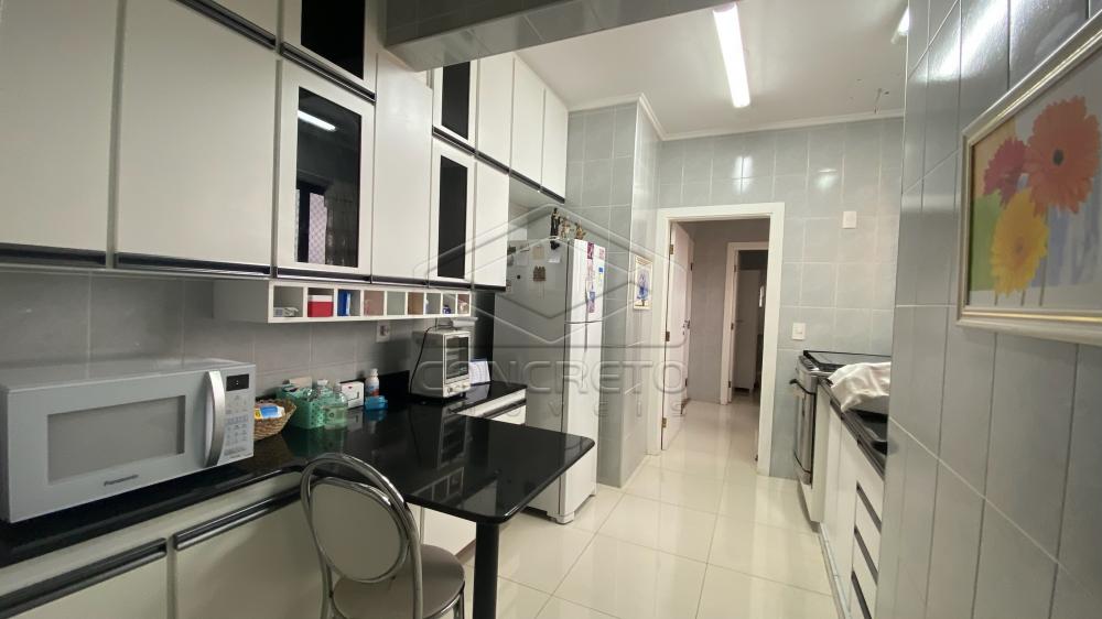 Comprar Apartamento / Padrão em Botucatu R$ 480.000,00 - Foto 24