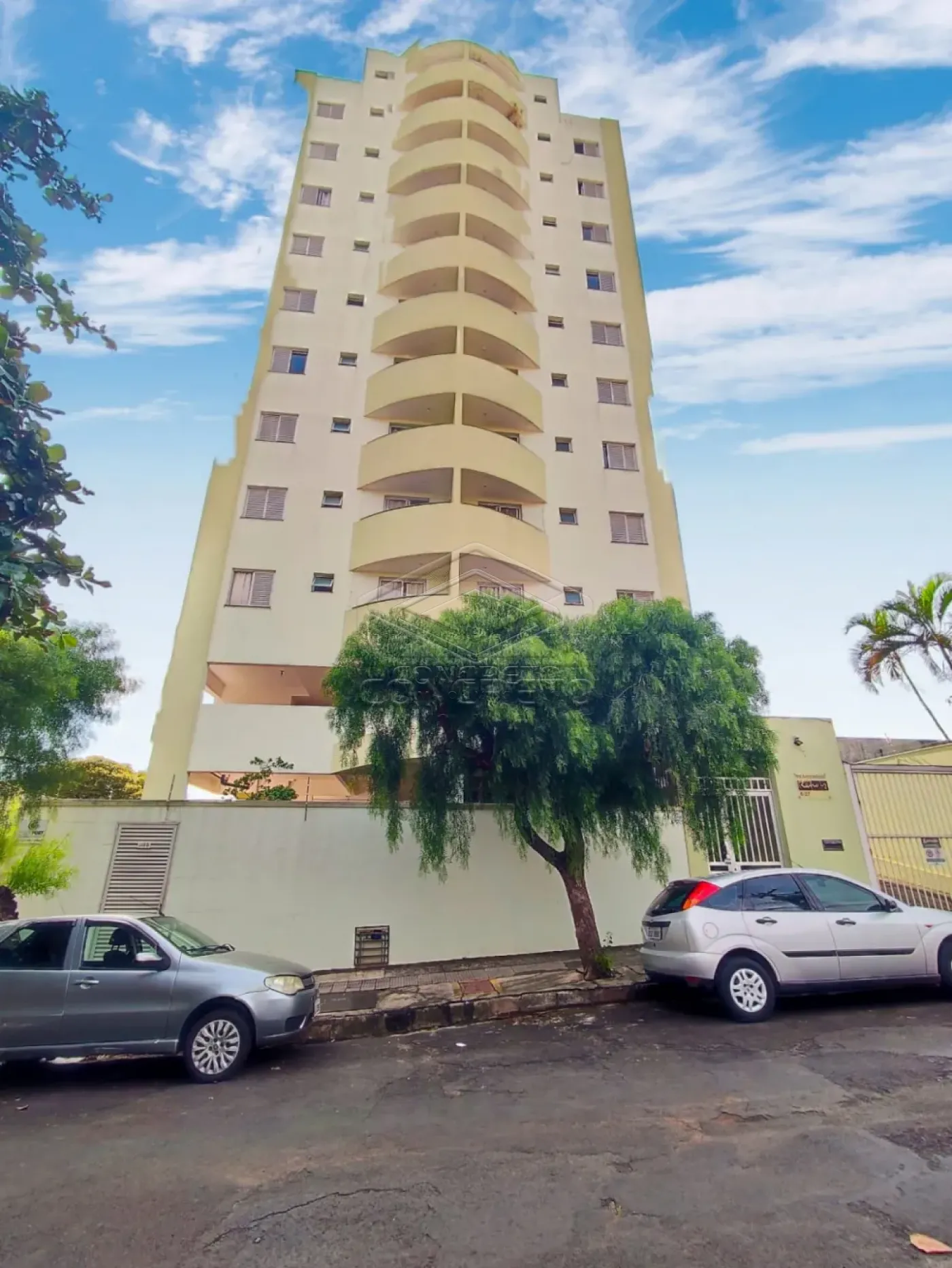 Alugar Apartamento / Padrão em Bauru R$ 1.300,00 - Foto 1