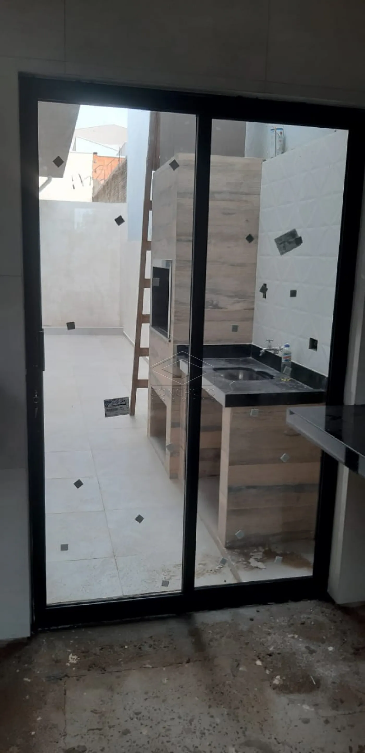 Comprar Casa / Residência em Botucatu R$ 450.000,00 - Foto 2