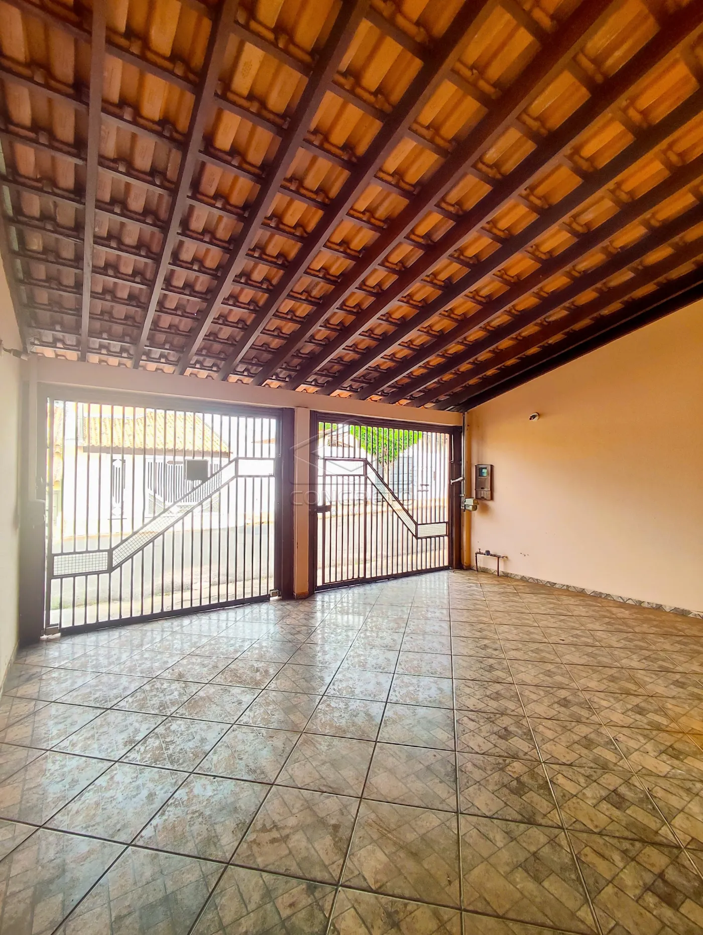 Alugar Casa / Padrão em Bauru R$ 1.700,00 - Foto 2