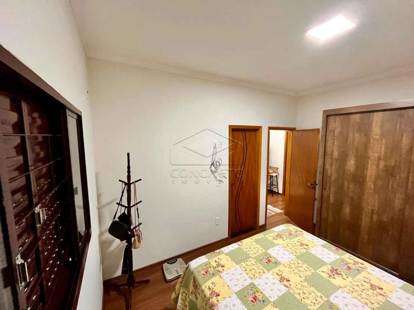 Comprar Casa / Padrão em Lençóis Paulista R$ 800.000,00 - Foto 4