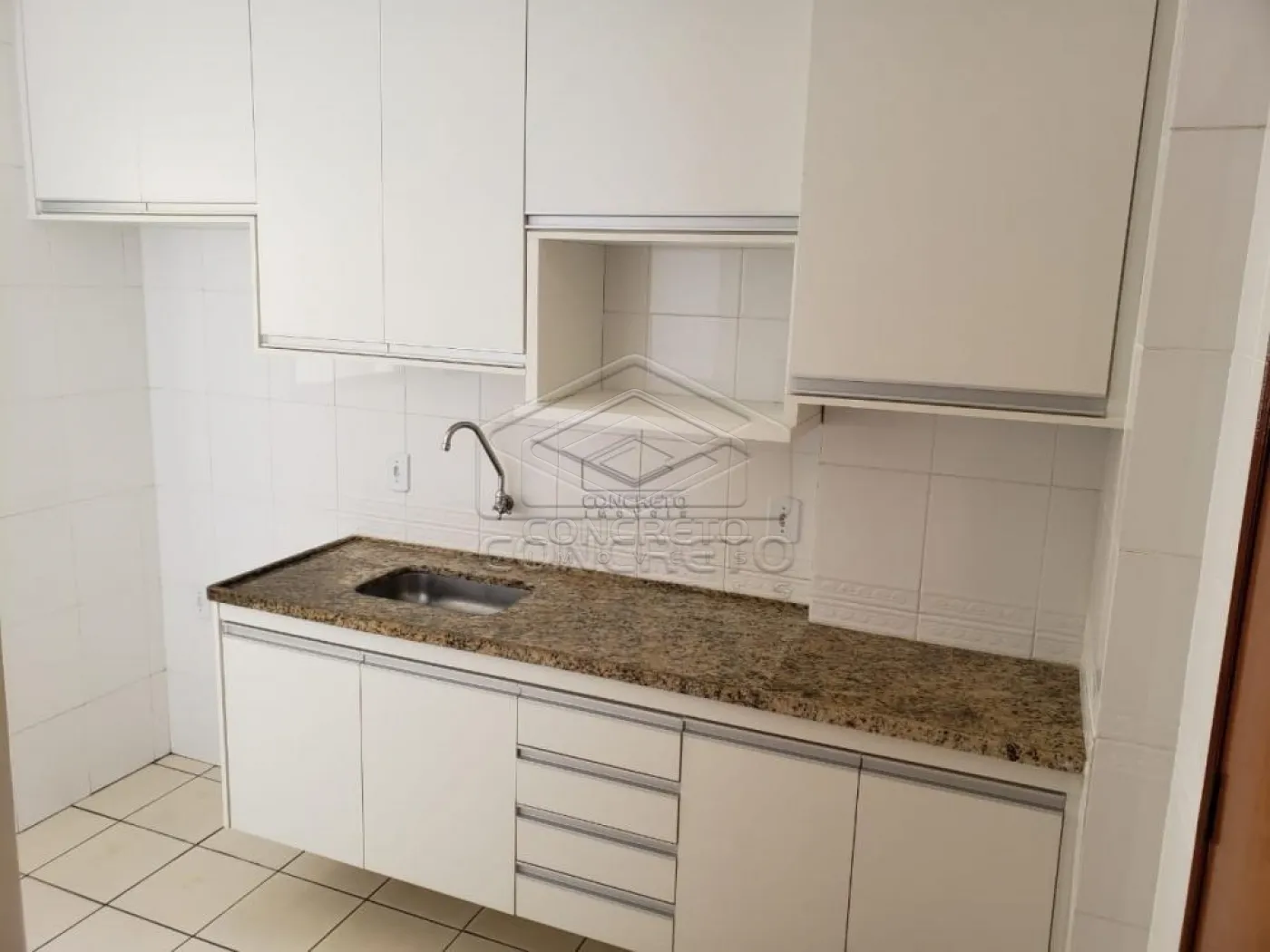 Comprar Apartamento / Padrão em Bauru R$ 385.000,00 - Foto 2