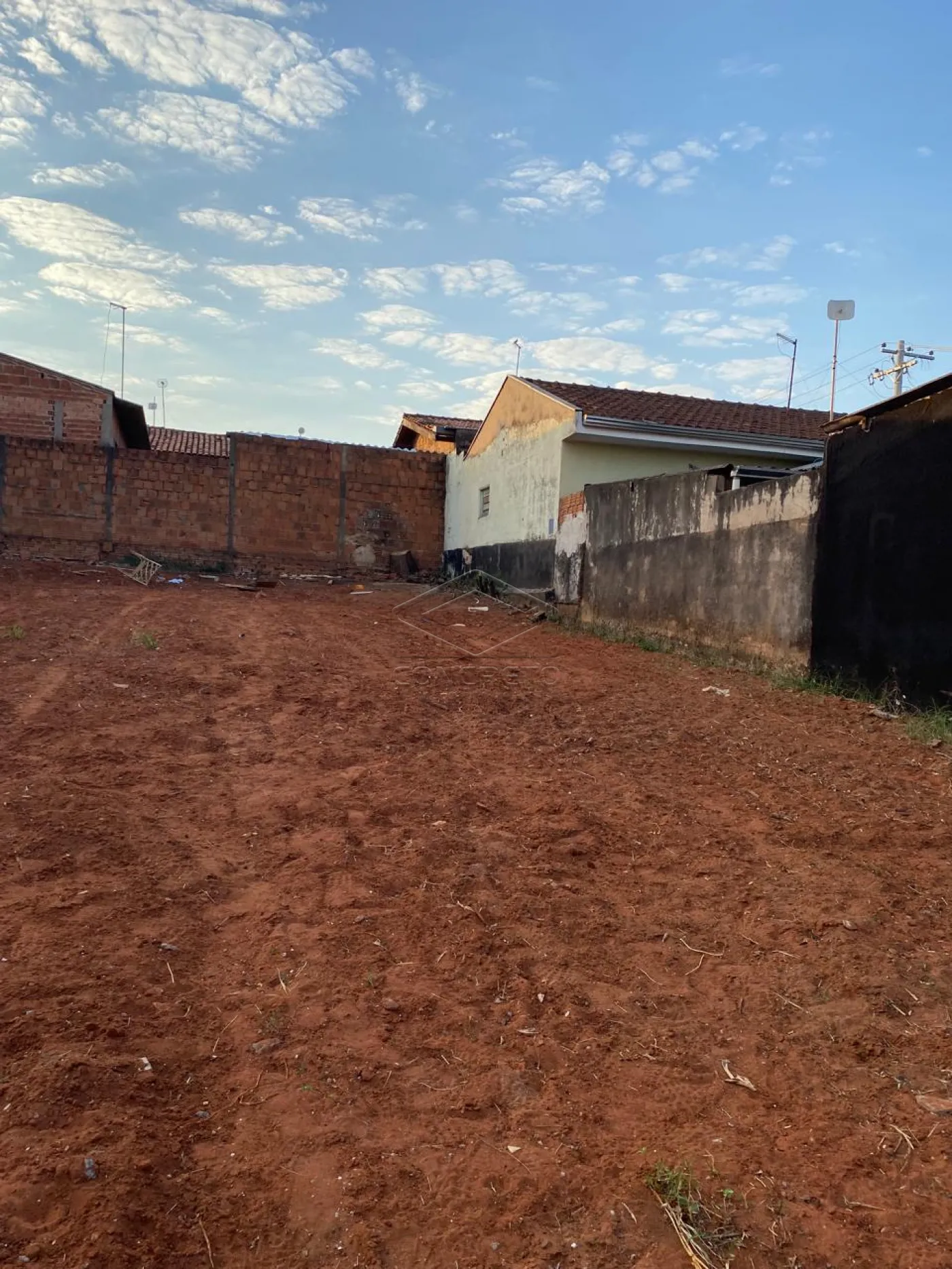Comprar Terreno / Padrão em Bauru R$ 140.000,00 - Foto 1