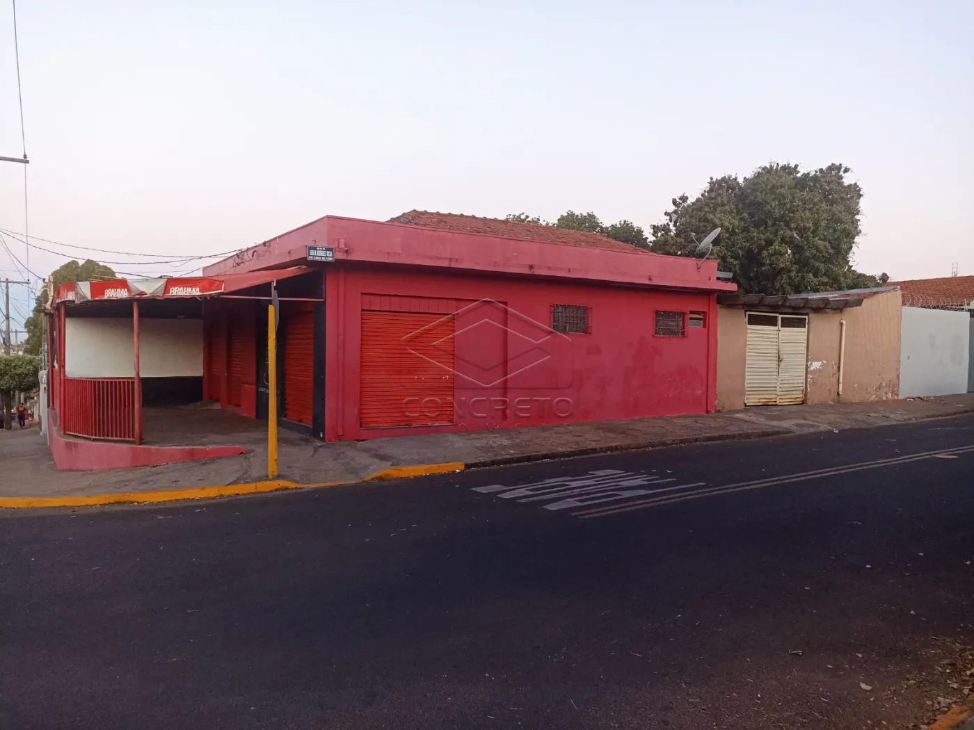 Alugar Comercial / Salão em Bauru R$ 2.300,00 - Foto 2