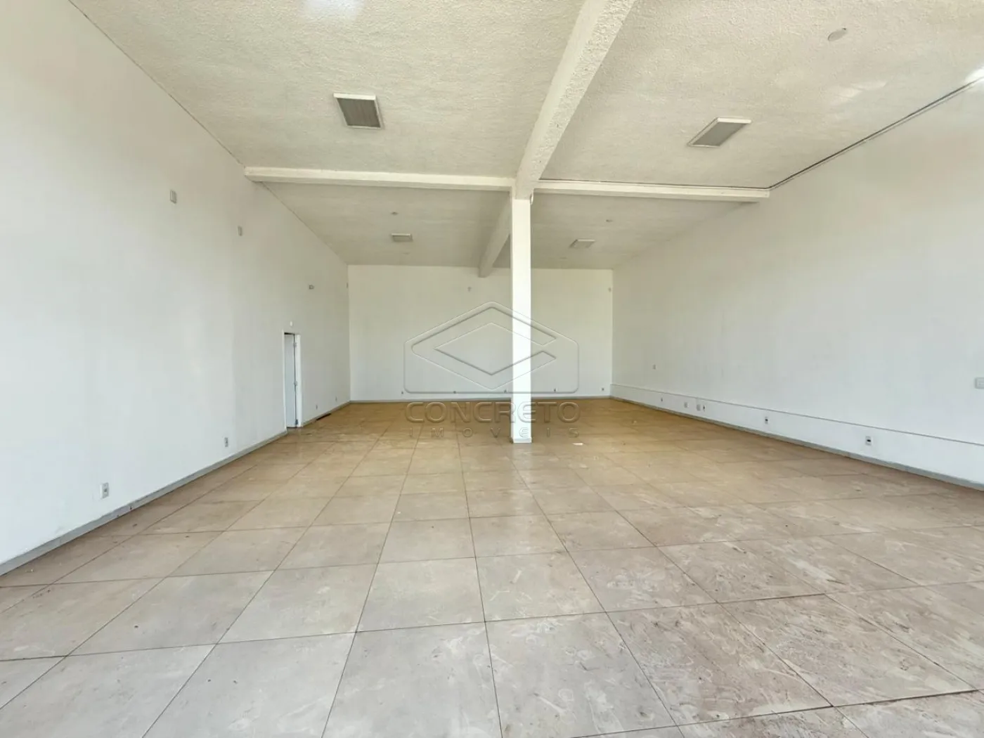 Alugar Comercial / Salão em Jaú R$ 6.900,00 - Foto 2
