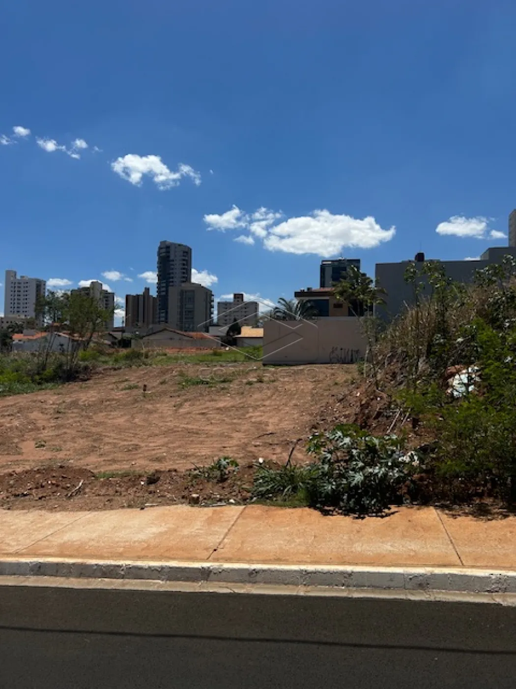 Comprar Terreno / Padrão em Bauru R$ 1.199.000,00 - Foto 1