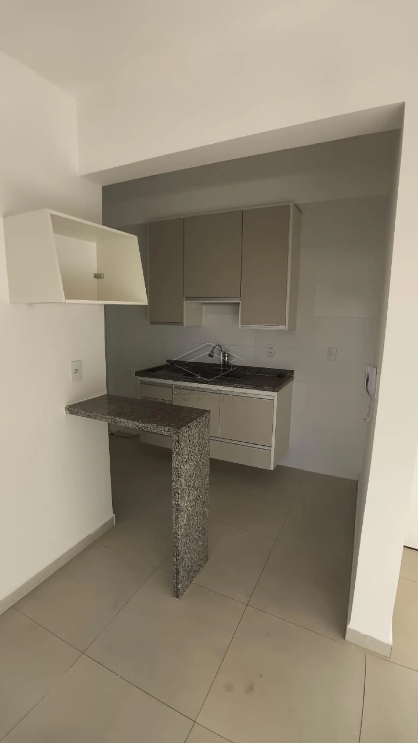 Alugar Apartamento / Mobiliado em Botucatu R$ 1.500,00 - Foto 2