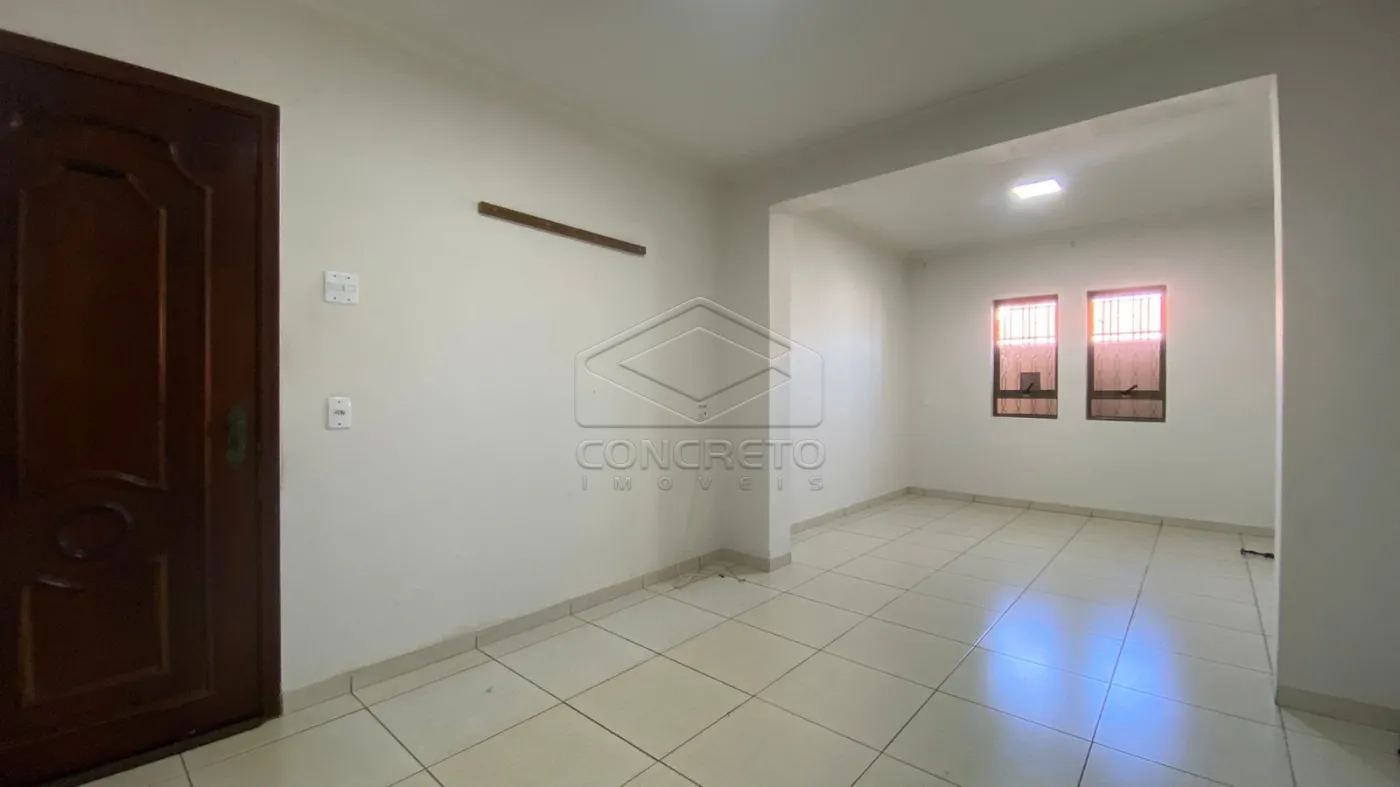 Alugar Casa / Residência em Jaú R$ 1.800,00 - Foto 1