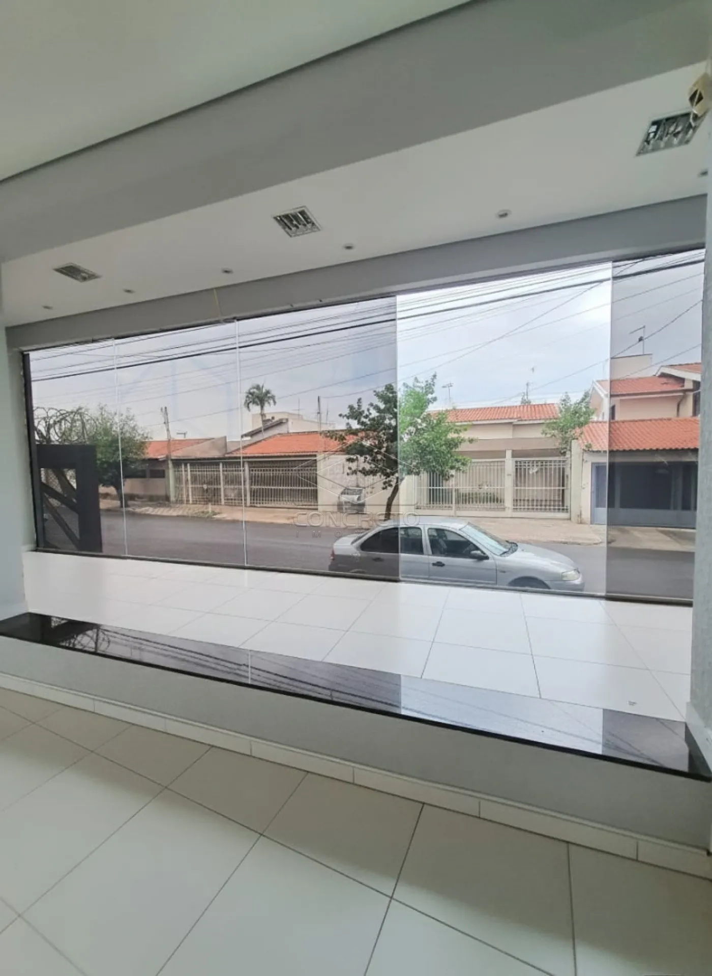 Alugar Comercial / Prédio Comercial em Bauru R$ 3.000,00 - Foto 16