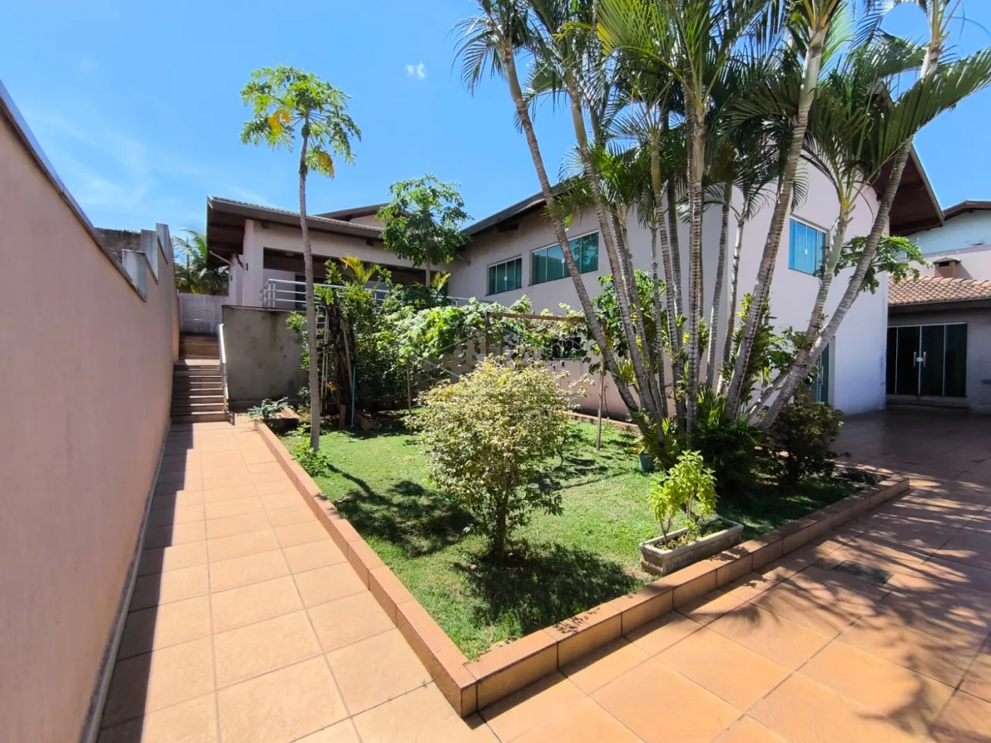 Alugar Casa / Residência em Barra Bonita R$ 8.000,00 - Foto 1