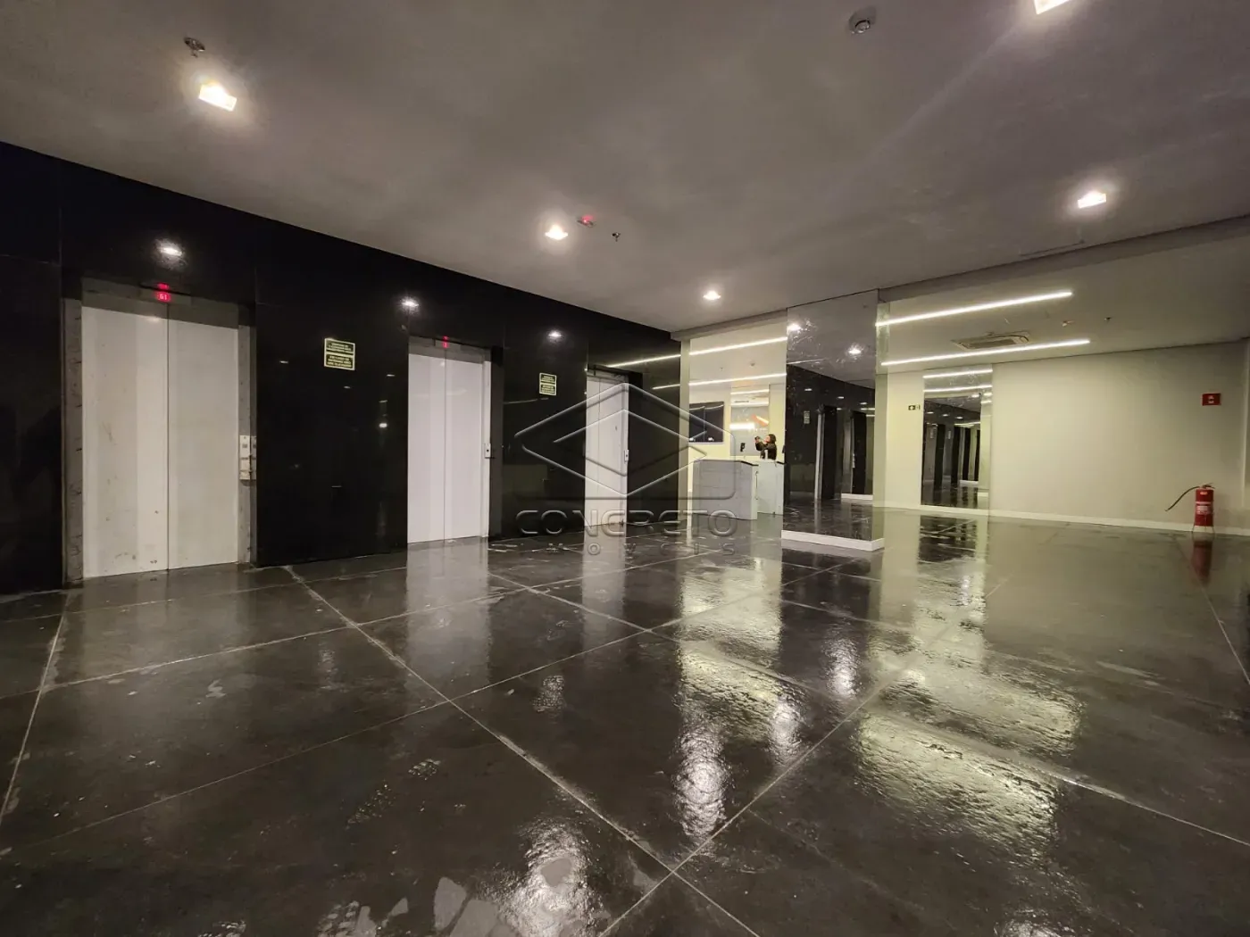 Alugar Comercial / Sala em Jaú R$ 3.100,00 - Foto 2