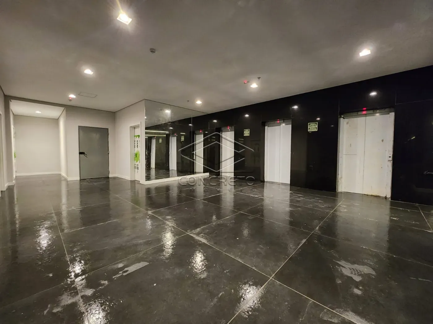 Alugar Comercial / Sala em Jaú R$ 3.100,00 - Foto 4