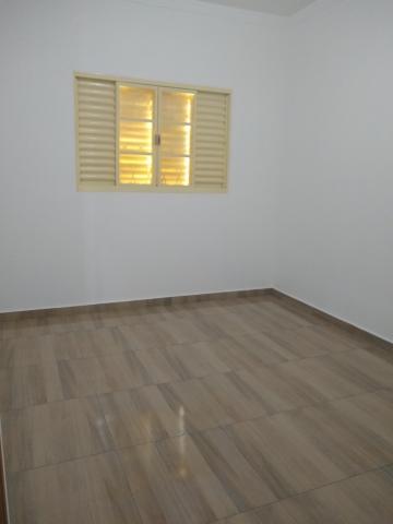 Alugar Casa / Padrão em Lençóis Paulista. apenas R$ 1.850,00