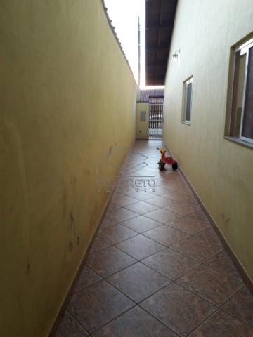 alt=