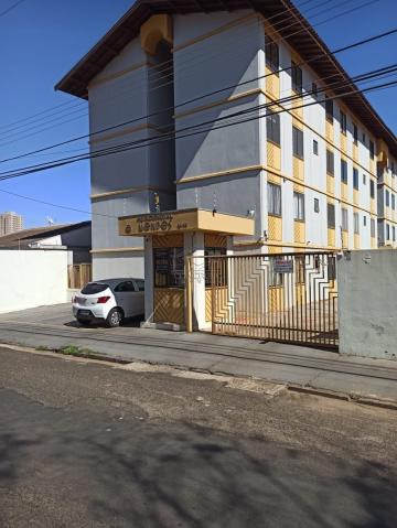 Alugar Apartamento / Padrão em Bauru. apenas R$ 450,00