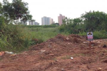 Alugar Terreno / Padrão em Bauru. apenas R$ 380.000,00