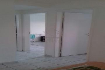 Alugar Apartamento / Padrão em Bauru. apenas R$ 550,00