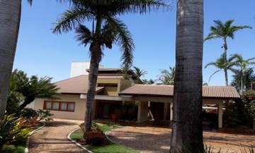 Alugar Casa / Condomínio em Bauru. apenas R$ 3.800.000,00