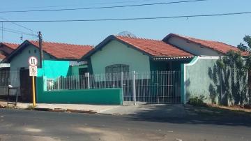 Alugar Casa / Padrão em Bauru. apenas R$ 195.000,00