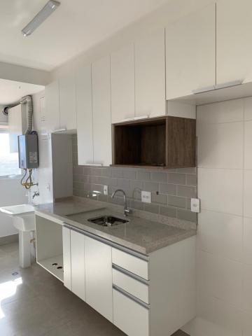 Alugar Apartamento / Padrão em Bauru. apenas R$ 415.000,00