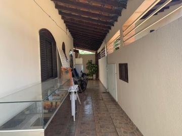 Alugar Casa / Padrão em Bauru. apenas R$ 370.000,00