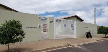 Alugar Casa / Condomínio em Botucatu. apenas R$ 228.000,00