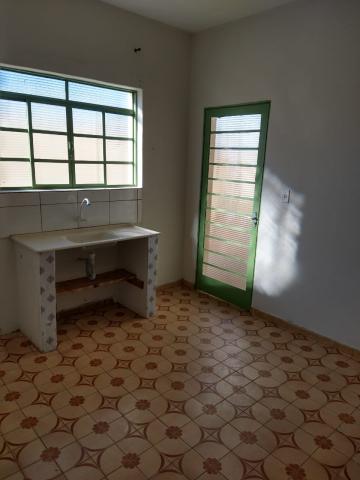 Alugar Casa / Sobrado em Lençóis Paulista. apenas R$ 1.100,00