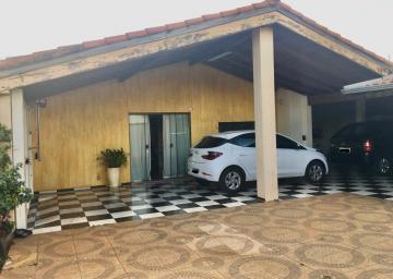 Alugar Casa / Padrão em Lençóis Paulista. apenas R$ 450.000,00