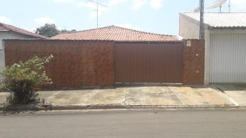 Alugar Casa / Padrão em Agudos. apenas R$ 355.000,00