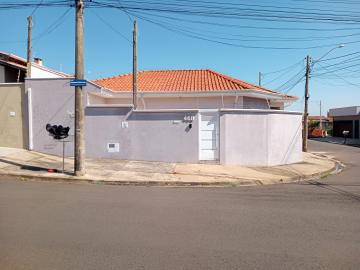 Alugar Casa / Padrão em Botucatu. apenas R$ 340.000,00