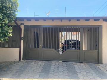Alugar Casa / Padrão em Bauru. apenas R$ 450.000,00