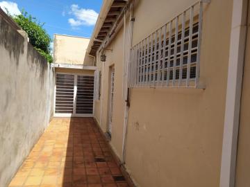Alugar Casa / Padrão em Jaú. apenas R$ 445.000,00