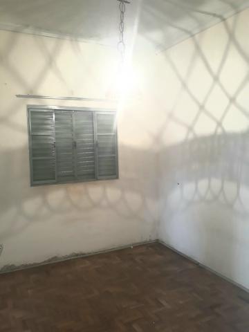 Alugar Casa / Padrão em Lençóis Paulista. apenas R$ 300.000,00