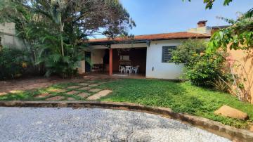 Alugar Casa / Padrão em Bauru. apenas R$ 1.300.000,00