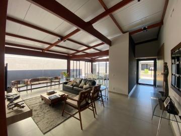 Alugar Casa / Condomínio em Bauru. apenas R$ 2.150.000,00