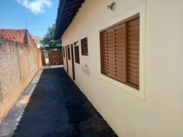 Ótima casa para venda no Parque Santa Edwiges