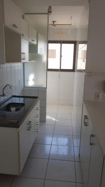 Alugar Apartamento / Padrão em Bauru. apenas R$ 340.000,00