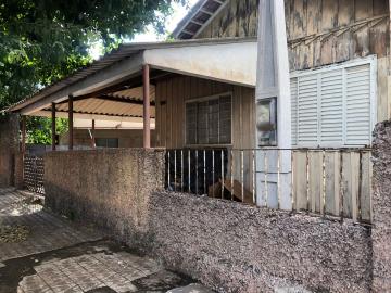 Casa e galpão para demolição