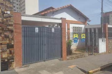 Alugar Casa / Padrão em Bauru. apenas R$ 2.400,00