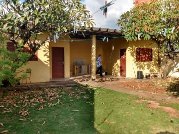 Alugar Casa / Padrão em Bauru. apenas R$ 3.000,00