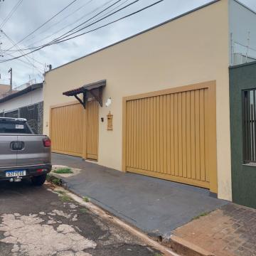 Alugar Casa / Padrão em Bauru. apenas R$ 750.000,00