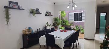 CASA NA VILA PARAÍSO COM 3 DORMITÓRIOS PARA VENDA!