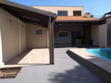 Alugar Casa / Padrão em Bauru. apenas R$ 390.000,00