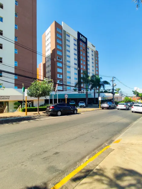 Alugar Apartamento / Padrão em Bauru. apenas R$ 1.400,00