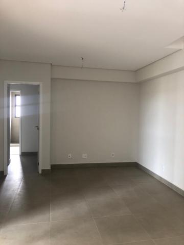 Alugar Apartamento / Padrão em Bauru. apenas R$ 750.000,00